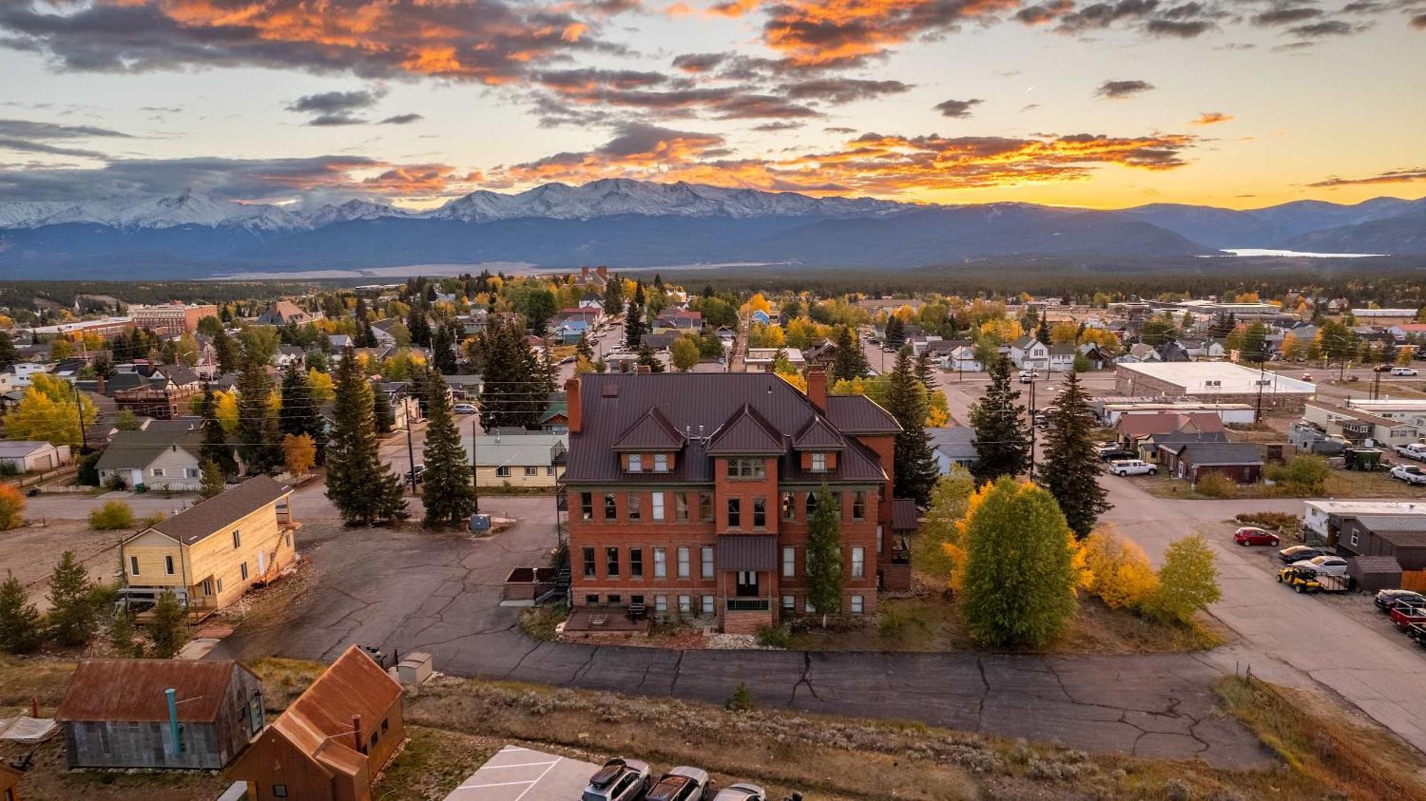Beautiful Mountain Views In Iconic Building Villa Leadville Eksteriør bilde